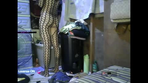 Snapshot of seductress_petite chatting on 03.12.26 martha online show from 03.12.26