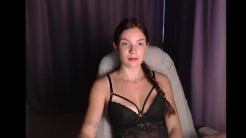 Snapshot of seeemily chatting on 06.02.26 Emily online show from 06.02.26