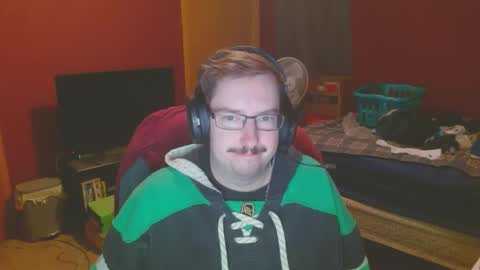 Snapshot of seek_1g chatting on 02.21.25 seek_1g online show from 02.21.25