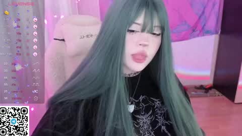 Snapshot of selena___cute chatting on 05.13.26 Selena online show from 05.13.26
