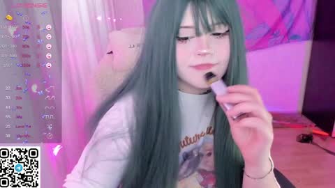 Snapshot of selena___cute chatting on 05.15.26 Selena online show from 05.15.26
