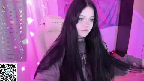 Snapshot of selena___cute chatting on 05.29.26 Selena online show from 05.29.26
