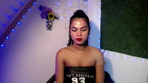 selena_fox2000 online show from 05.20.26