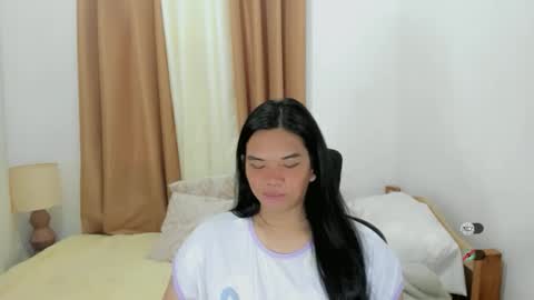 Selena online show from 12.20.25