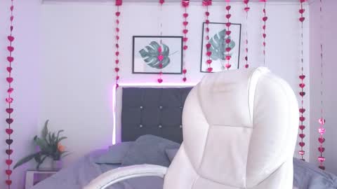 Selena online show from 03.12.25