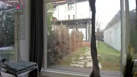 Snapshot of selena_reeves chatting on 03.12.25 Selena online show from 03.12.25