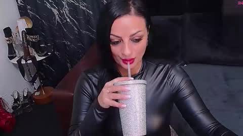 Selene online show from 02.14.26