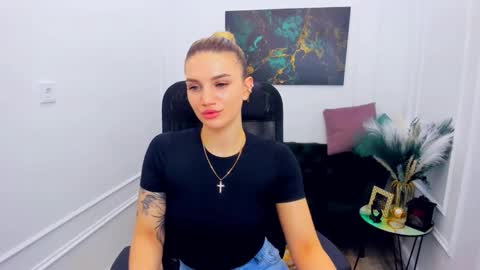 selenaemoore online show from 02.22.26