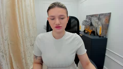 selenaemoore online show from 05.30.26