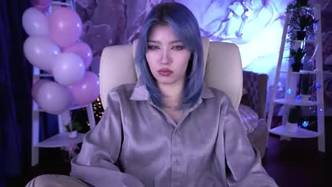 selenairis online show from 02.18.26