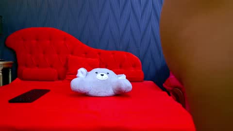 Selena Noir online show from 01.28.25