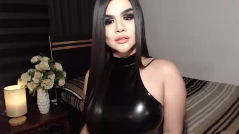 Snapshot of selenashemale chatting on 12.04.24 Selena online show from 12.04.24