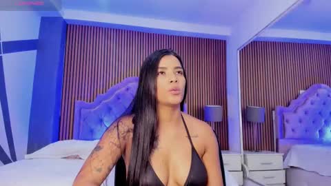 selenastonne online show from 09.13.25