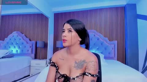 selenastonne online show from 10.21.25