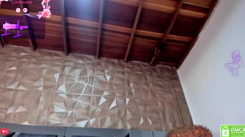 selene__lopez_ online show from 04.21.26