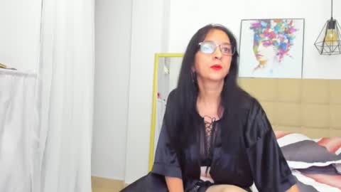 Snapshot of selene_milf_ chatting on 01.25.25 Selene online show from 01.25.25