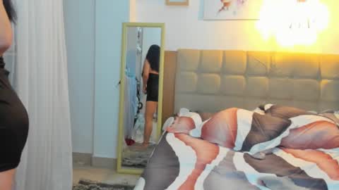 Snapshot of selene_milf_ chatting on 02.02.25 Selene online show from 02.02.25