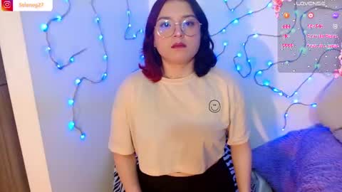 Snapshot of seleneg chatting on 07.29.26 Selene G online show from 07.29.26