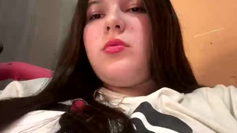 Snapshot of selenerey chatting on 10.27.25 selenerey online show from 10.27.25