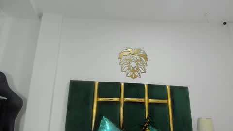 Snapshot of selenihot_ chatting on 11.01.25 selenihot_ online show from 11.01.25