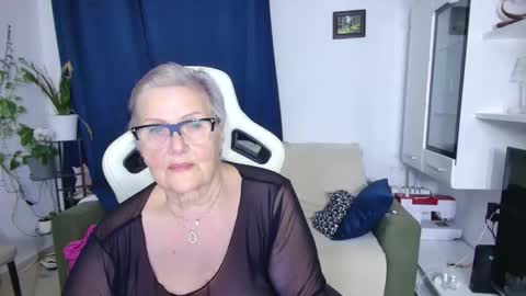 Selenna online show from 04.18.26