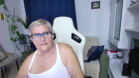 Selenna online show from 04.20.26