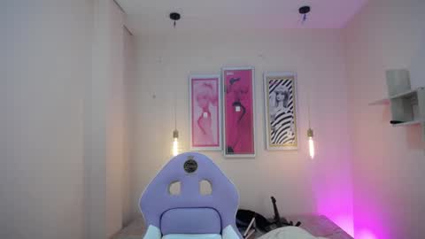 Snapshot of seleny_fitness chatting on 01.22.25 Mayte online show from 01.22.25
