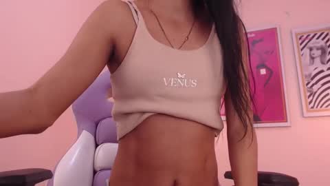 Snapshot of seleny_fitness chatting on 02.11.25 Mayte online show from 02.11.25