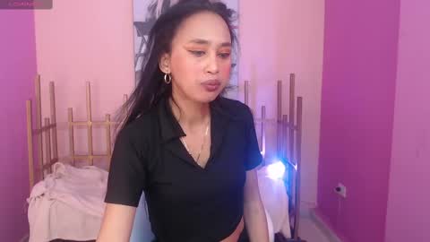 Snapshot of seleny_fitness chatting on 03.11.25 Mayte online show from 03.11.25