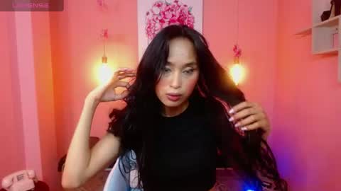 Snapshot of seleny_fitness chatting on 07.28.26 Mayte online show from 07.28.26