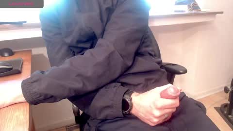 Snapshot of selfsuckermbb chatting on 05.20.26 selfsuckermbb online show from 05.20.26