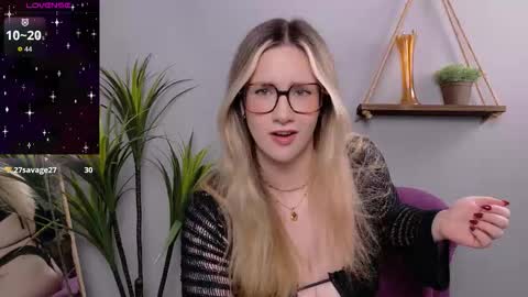 Selina Mae online show from 12.04.25