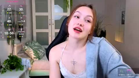 Snapshot of selinsselin chatting on 09.29.25 sweetie Selin 3 online show from 09.29.25