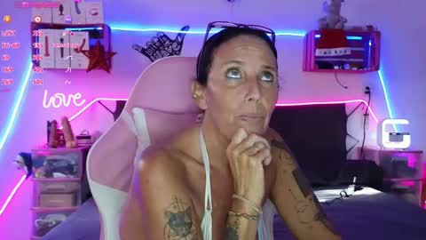 Selvaggia Del Caribe online show from 12.21.24