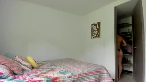 Selyn online show from 09.12.25