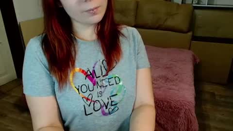 Snapshot of semisweetdream chatting on 01.09.25 Next stream 2912 GMT2 online show from 01.09.25