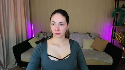 sensitiveheartt online show from 09.09.25