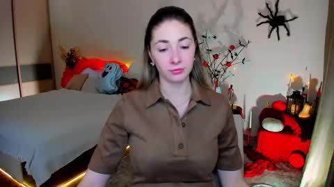 sensitiveheartt online show from 10.25.25