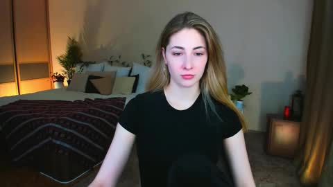 sensitiveheartt online show from 02.04.26