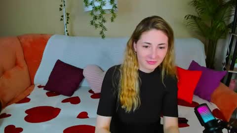 sensitiveheartt online show from 03.25.26