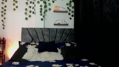 Camille and sophie online show from 01.23.25