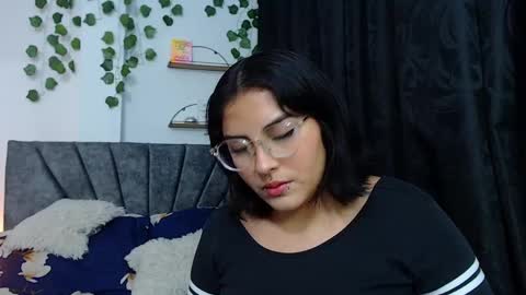 Camille and sophie online show from 01.29.25