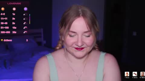 Snapshot of sensual_girrrl chatting on 07.14.26 Ilona online show from 07.14.26