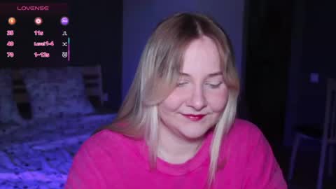 Snapshot of sensual_girrrl chatting on 07.23.26 Ilona online show from 07.23.26