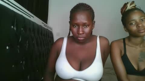 Snapshot of sensual_ria chatting on 04.28.26 sensual_ria online show from 04.28.26