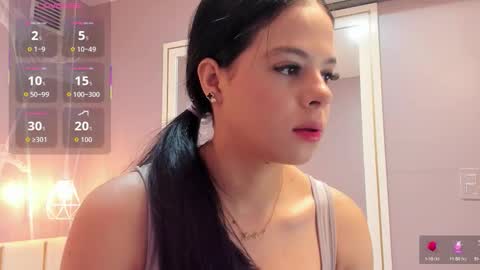 Snapshot of sensual_sophie_ chatting on 10.09.25 Sophie online show from 10.09.25