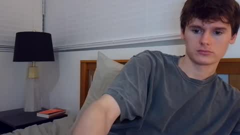 Snapshot of sensualalien chatting on 12.21.24 Cam online show from 12.21.24