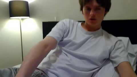 Snapshot of sensualalien chatting on 01.14.26 Cam online show from 01.14.26