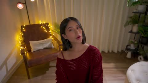 Maria- OF sensual bee online show from 12.23.24