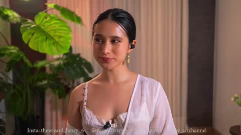 Maria- OF sensual bee online show from 04.30.26